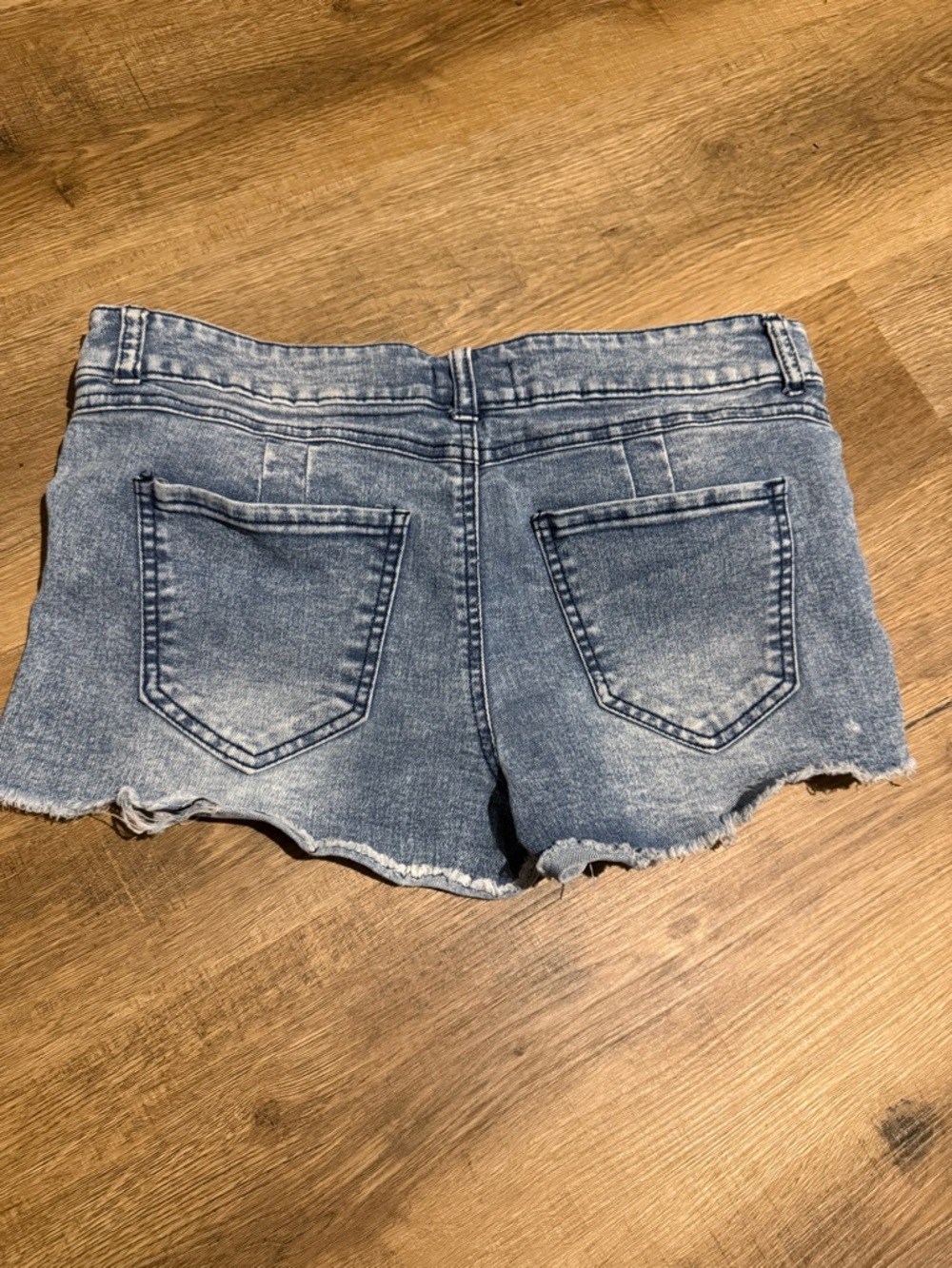 Kiss Therapy Denim Shorts - Picture 3 of 5